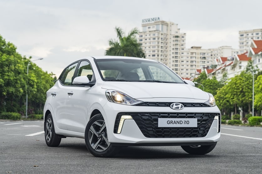 new hyundai i10 sedan